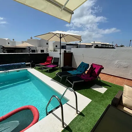 Erimar Met Verwarmd Zwembad