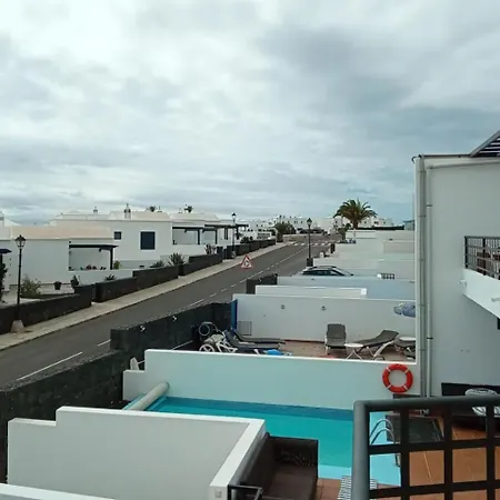 Villa Erimar Luxe 2-slaapkamer villa met verwarmd privézwembad *