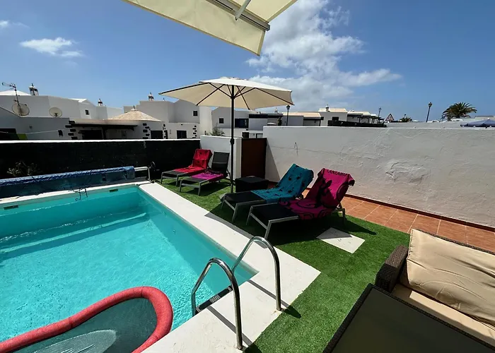 Erimar Met Verwarmd Zwembad